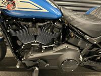 HARLEY-DAVIDSON Softail