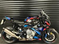 BMW M1000RR