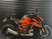 KTM 1290 SUPER DUKE R