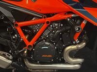 KTM 1290 SUPER DUKE R