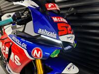YAMAHA R1