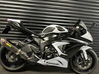 KAWASAKI ZX-6R