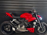 DUCATI Streetfighter