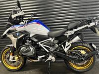 BMW R1250GS