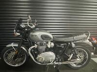 TRIUMPH BONNEVILLE T120