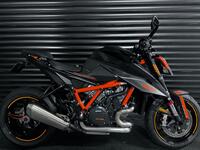 KTM 1290 SUPER DUKE R