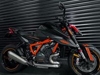 KTM 1290 SUPER DUKE R