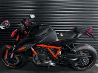KTM 1290 SUPER DUKE R