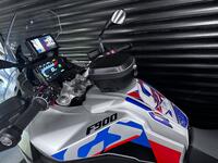 BMW F900