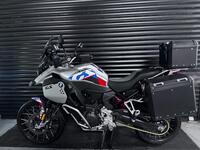 BMW F900