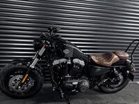 HARLEY-DAVIDSON Sportster