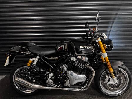 NORTON COMMANDO