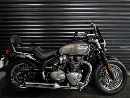 TRIUMPH SPEEDMASTER 1200
