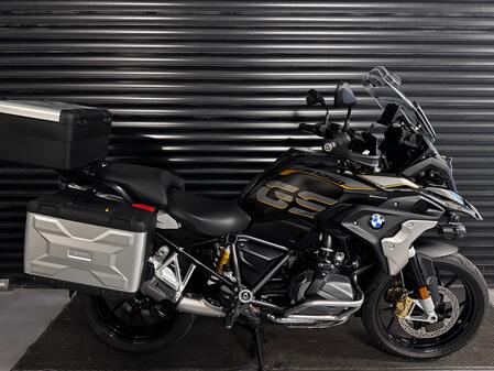 BMW R1250GS