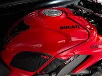 DUCATI STREETFIGHTER V4S