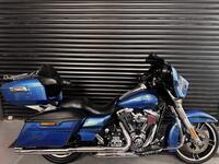 HARLEY-DAVIDSON Touring