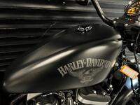 HARLEY-DAVIDSON 883