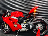 DUCATI Panigale V4