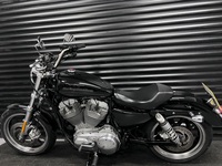 HARLEY-DAVIDSON 883