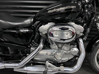 HARLEY-DAVIDSON 883