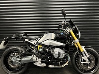 BMW R Nine T