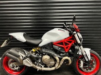 DUCATI MONSTER 821