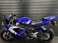 YAMAHA YZF-R1