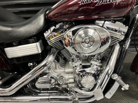 HARLEY-DAVIDSON Dyna