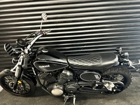 YAMAHA XVS950