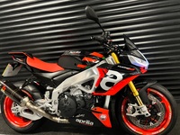 APRILIA Tuono 1100 V4