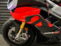 APRILIA RSV4