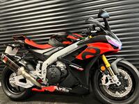 APRILIA RSV4