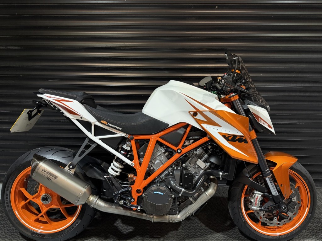 2016 KTM 1290 Super Duke R