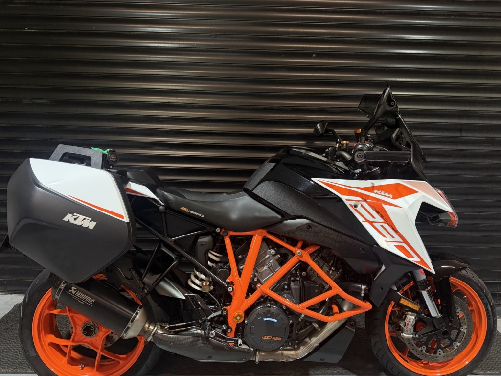 2020 KTM 1290 Super Duke GT